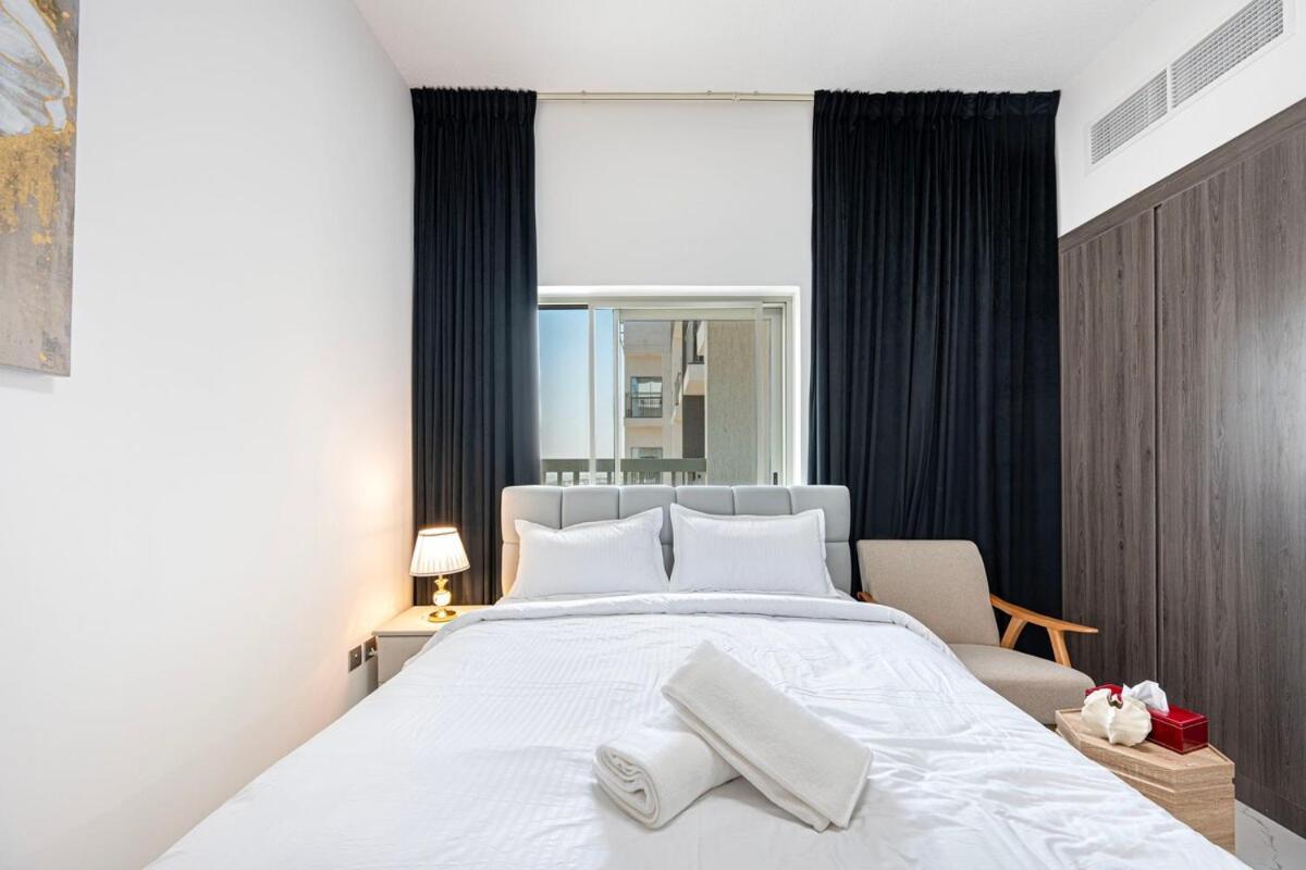 Apartment Luxury Living In The Exciting Dubailand Ar