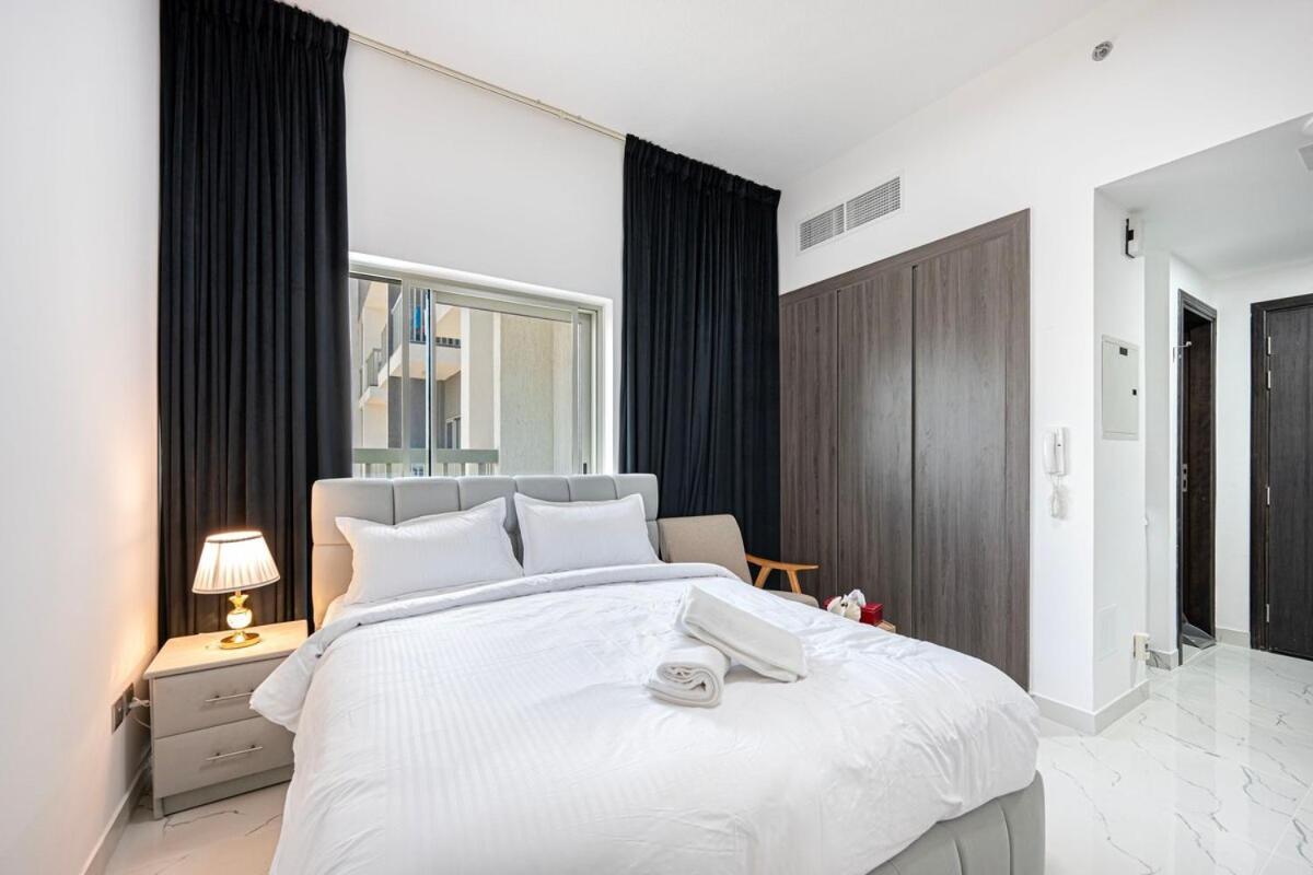 Luxury Living In The Exciting Dubailand Ar *